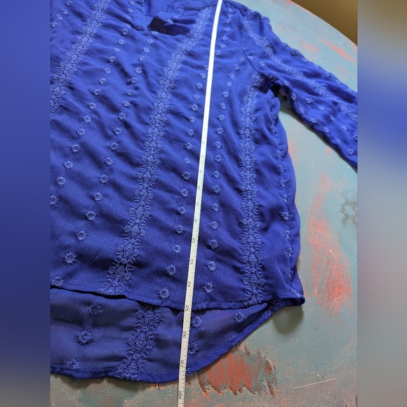 💙 OLIVE + OAK 💙 Sheer Embroidered Indigo Blouse - Picture 5 of 5